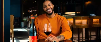 Carmelo Anthony lanceert VII(N) Châteauneuf-du-Pape met Stéphane Usseglio